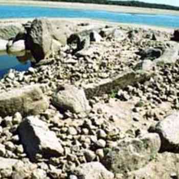 Click para ampliar. Pulsa en el nombre para ver la ficha. Dolmen de Navalcán - cazoletas